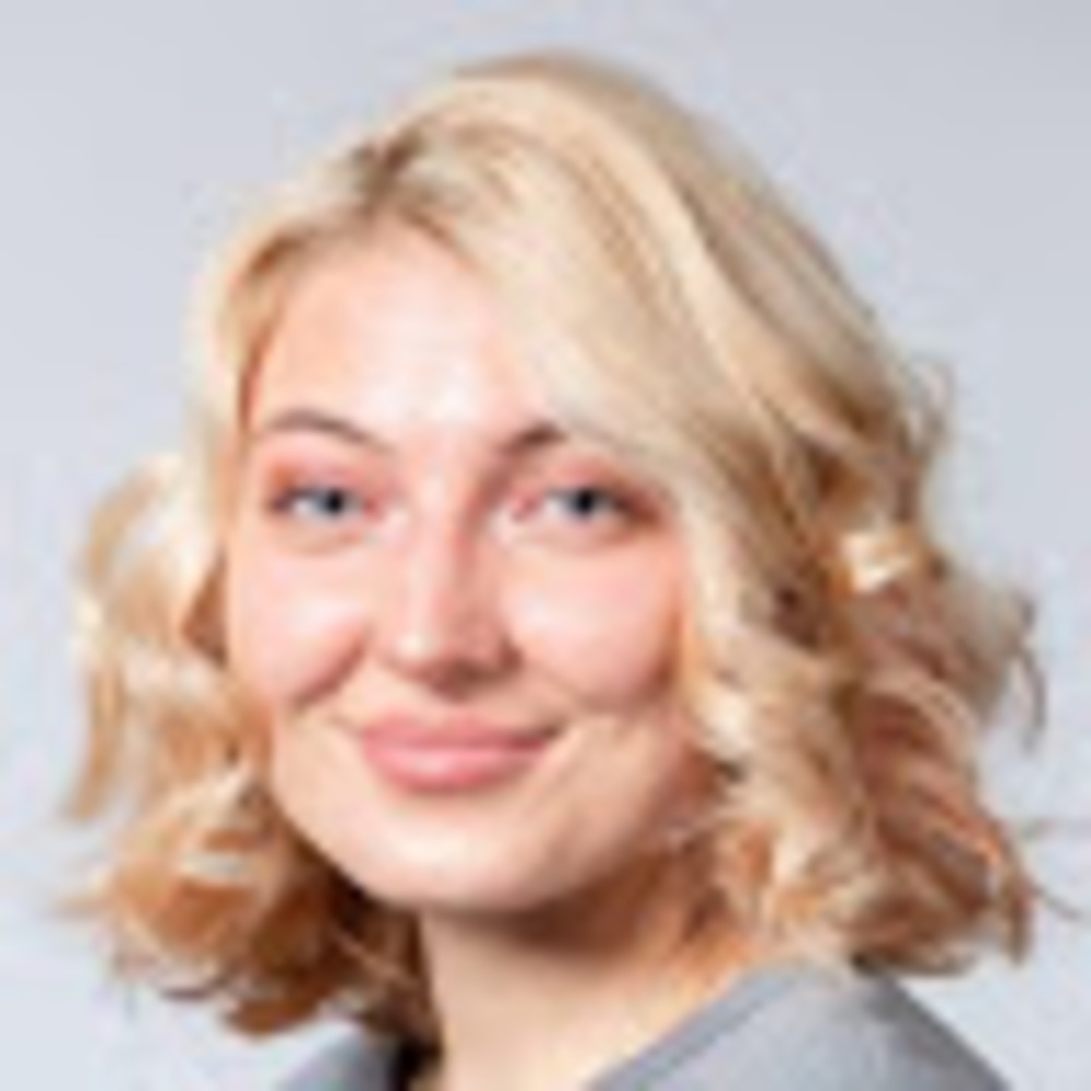 Meet your Posher, Maia